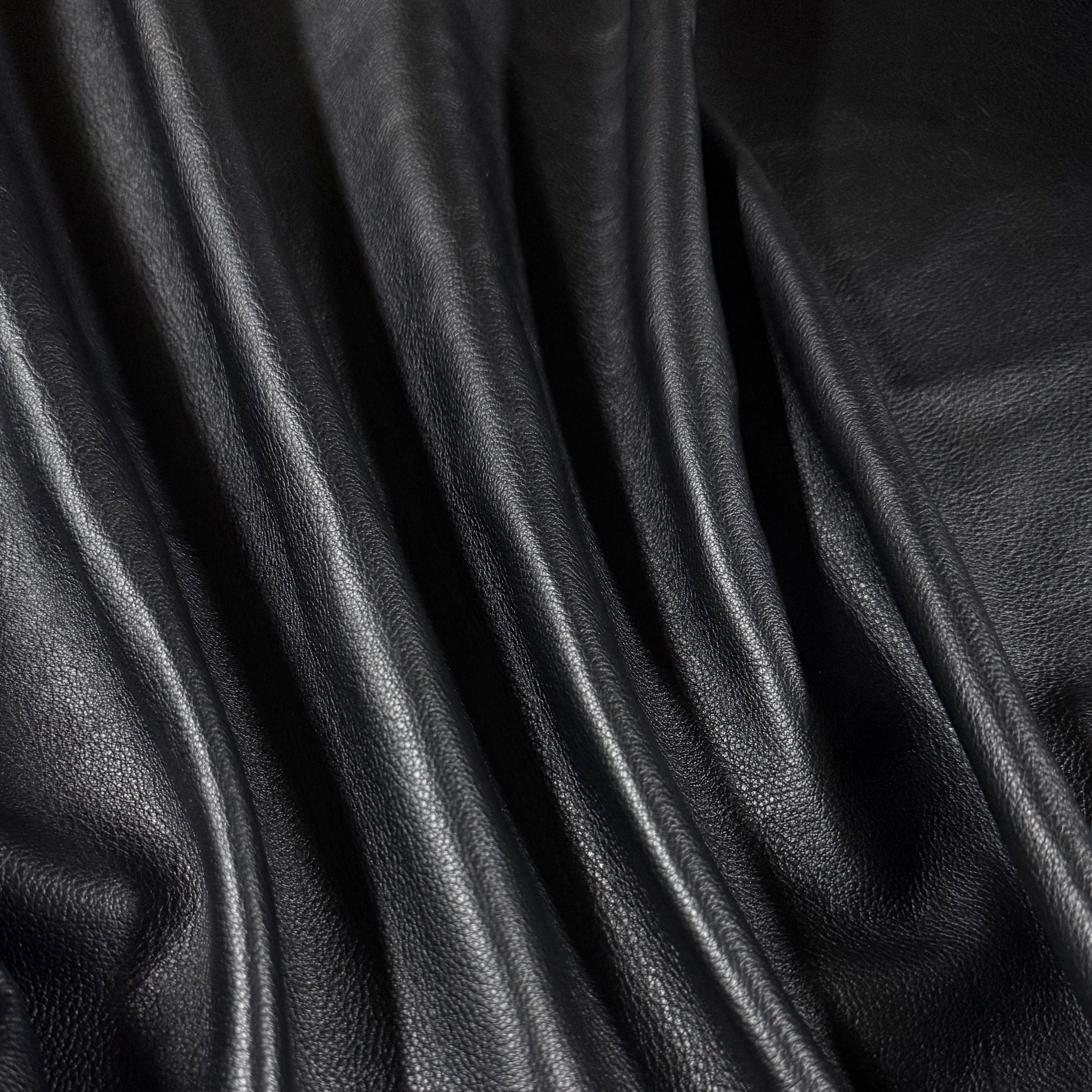 Garment Weight Full Grain Cowhide, 2.5 oz | Black