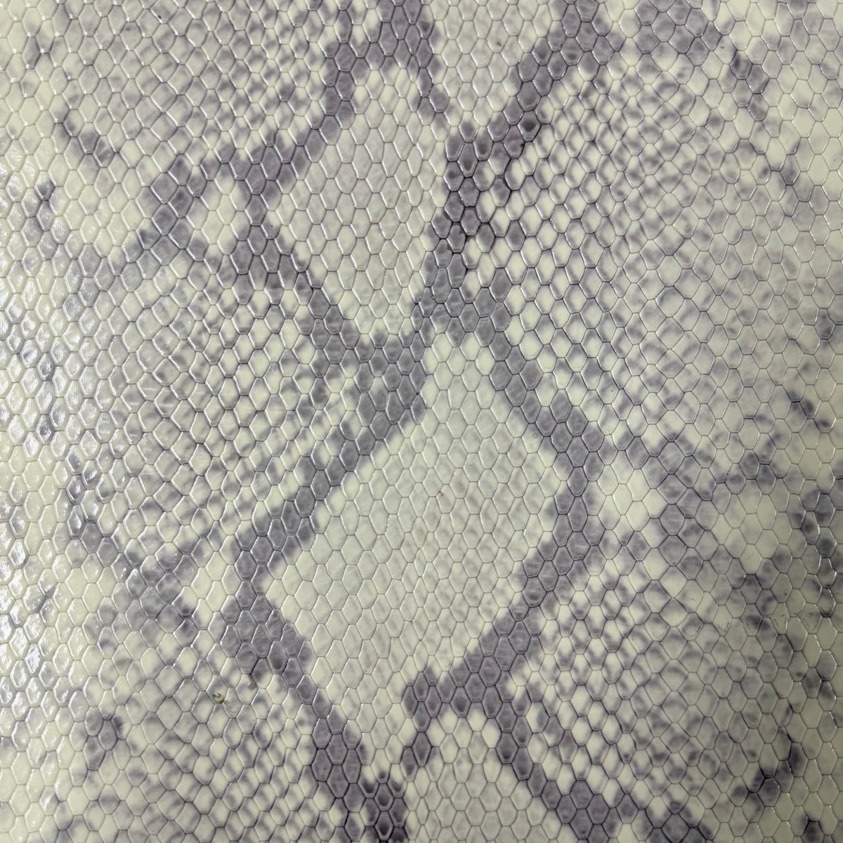 Snake Embossed Cowhide, 3 oz | 15 Colors