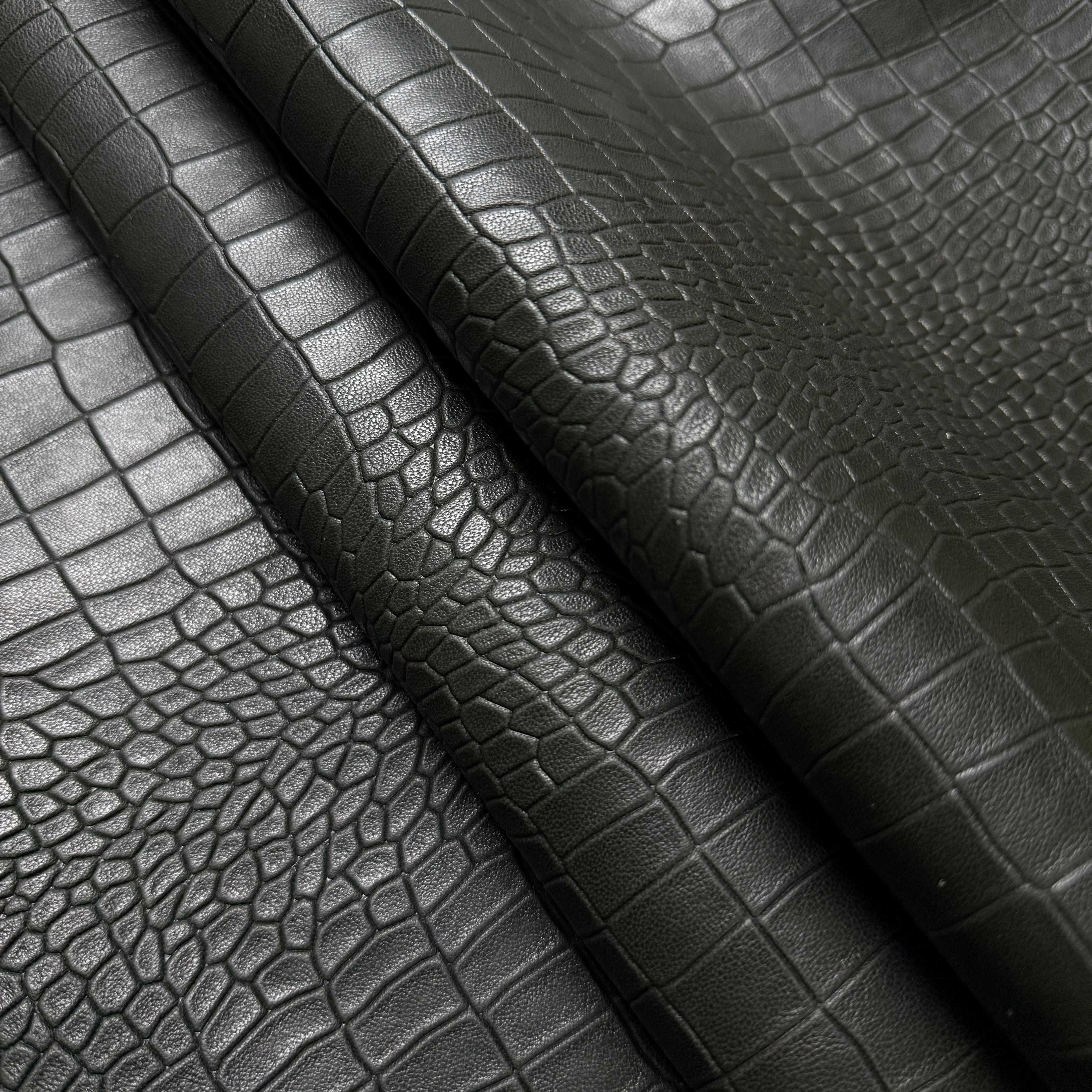 Alligator Style Croc Embossed Veg Tan Lambskin, 2.5 oz | 7 Colors