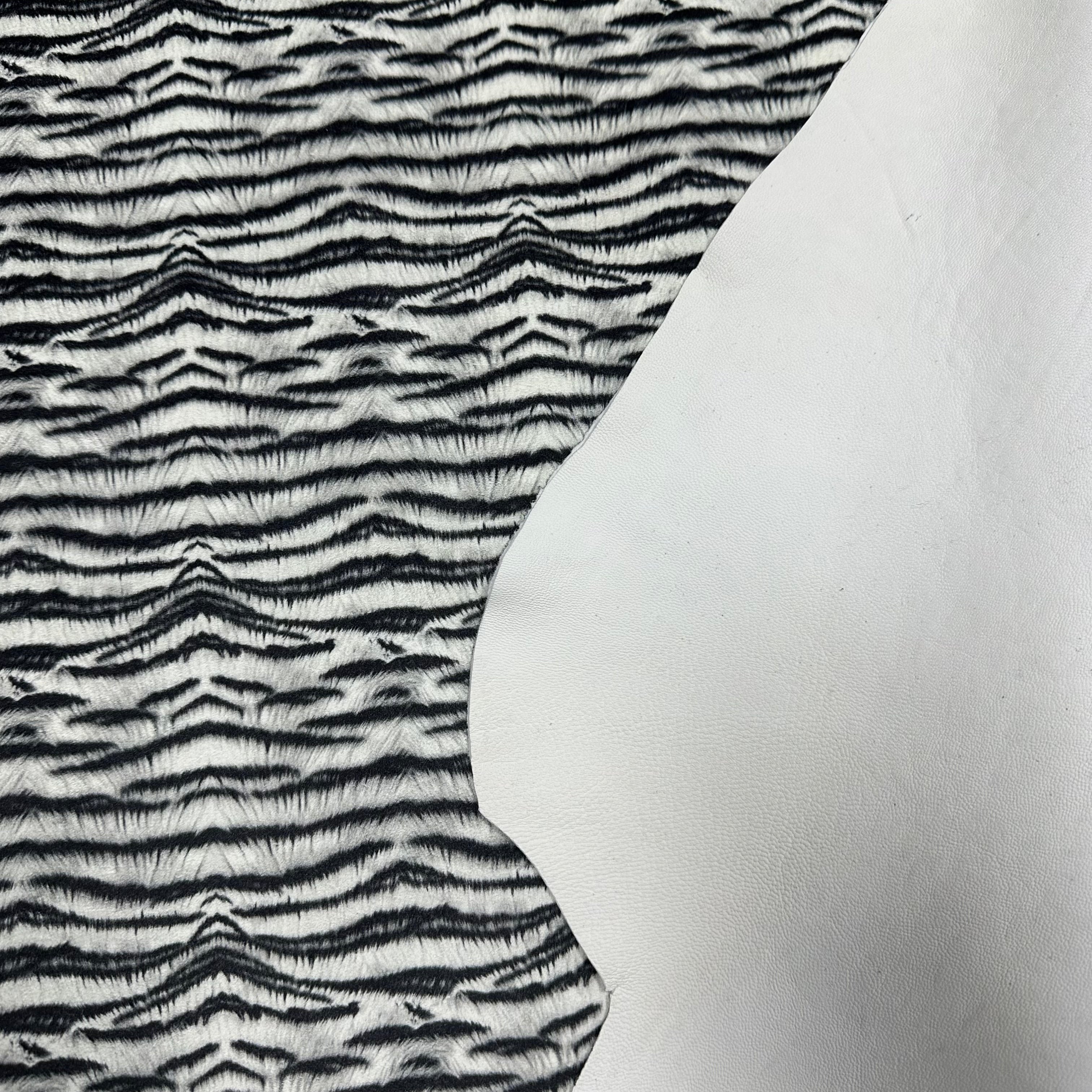 Animal Printed Lamb Suede, 2-3 oz