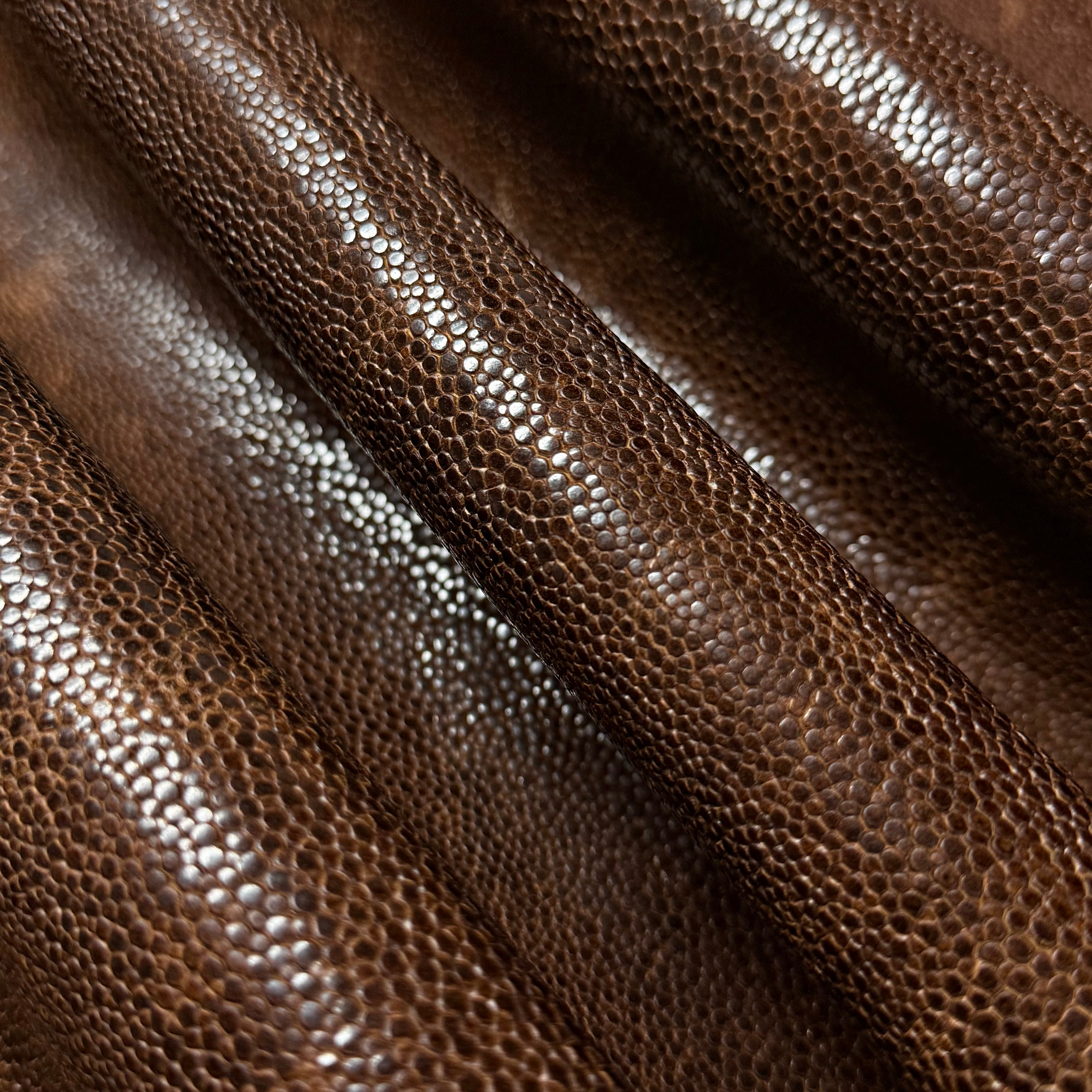 Stingray Embossed Cow Side, 3 oz - 3 Colors