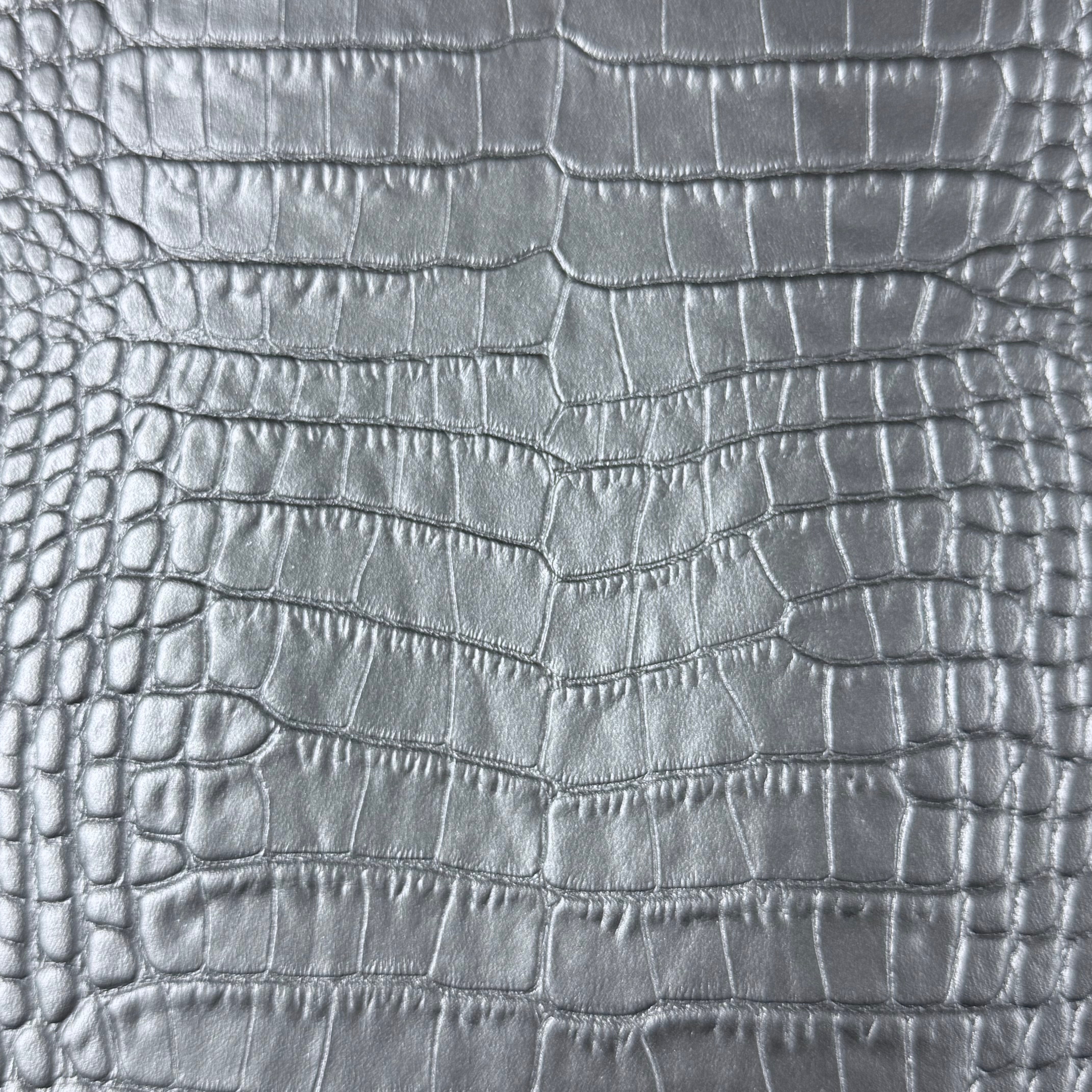 Pearlized Crocodile Embossed Cow, 2-3 oz