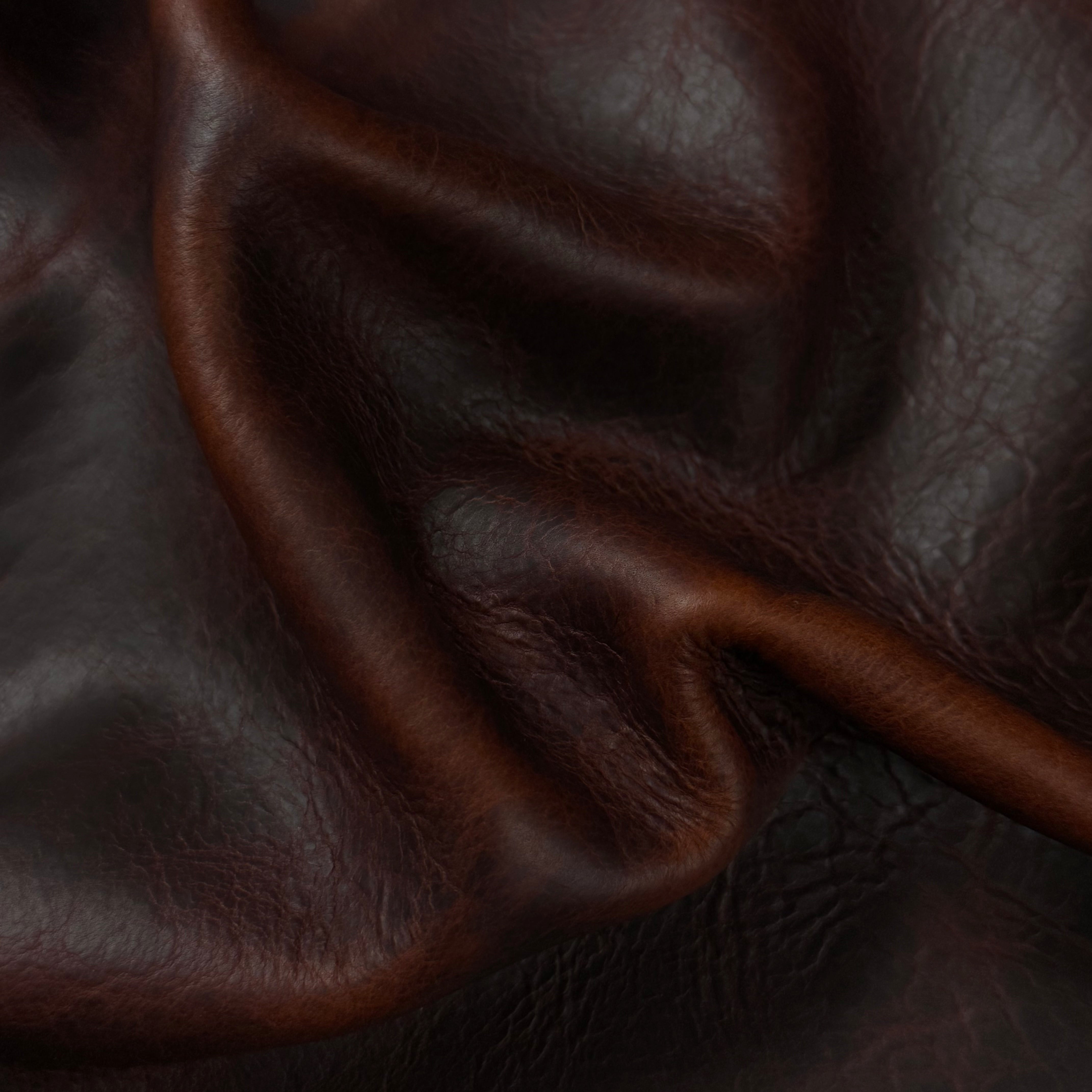 Oiled Pull-Up Bison, 5-6 oz - 2 Matte Colors