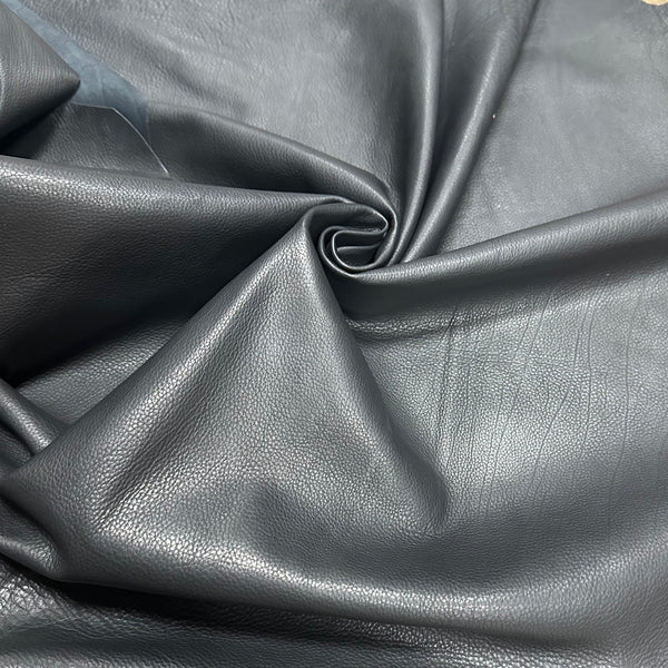 R*J様 NICENESS VANIAN CALF LEATHER COVERA R*J様 NICENESS VANIAN CALF LEATHER COVERA Traveler's