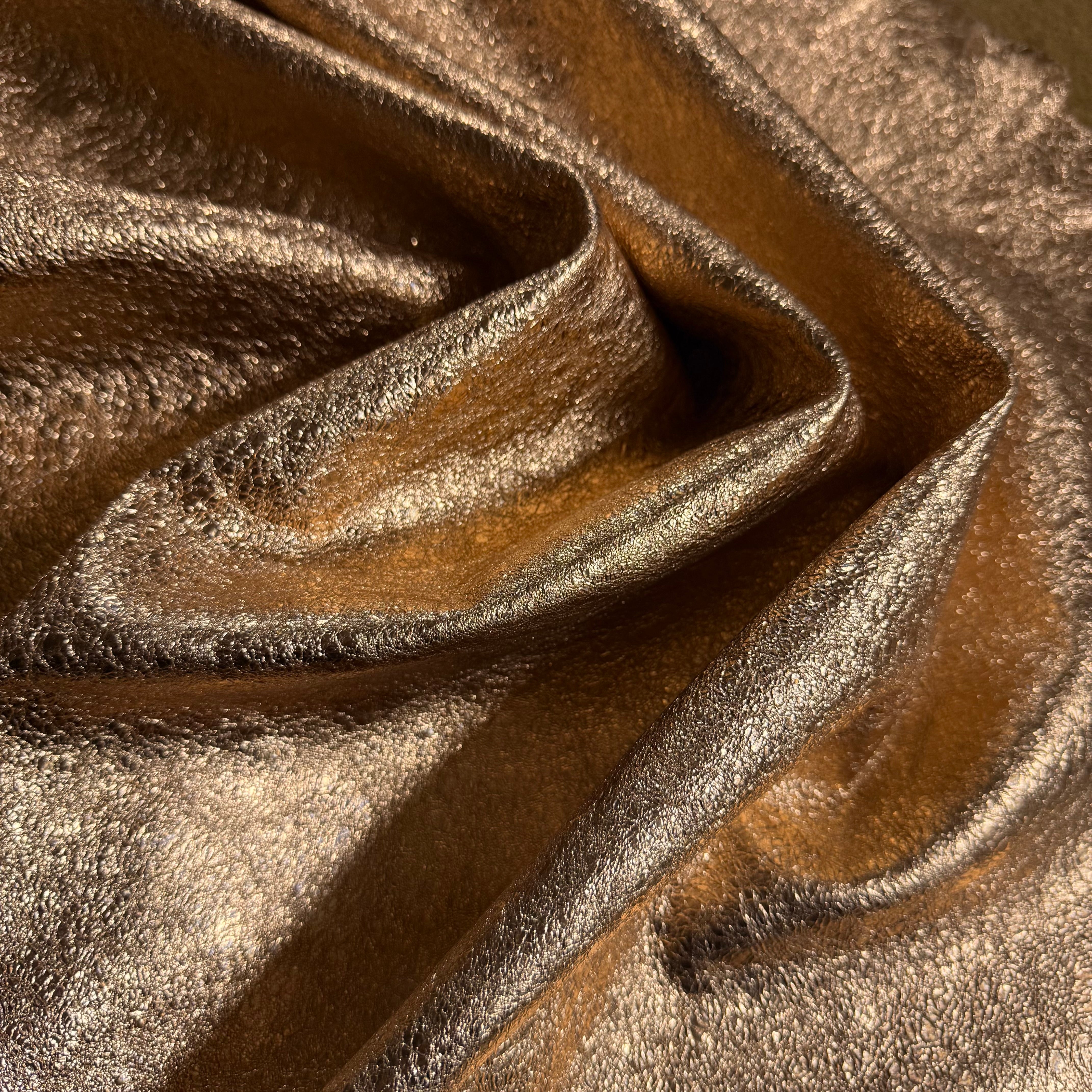 Crinkle Metallic Foil Lamb, 1.5 oz - 9 Colors – Leather Skins