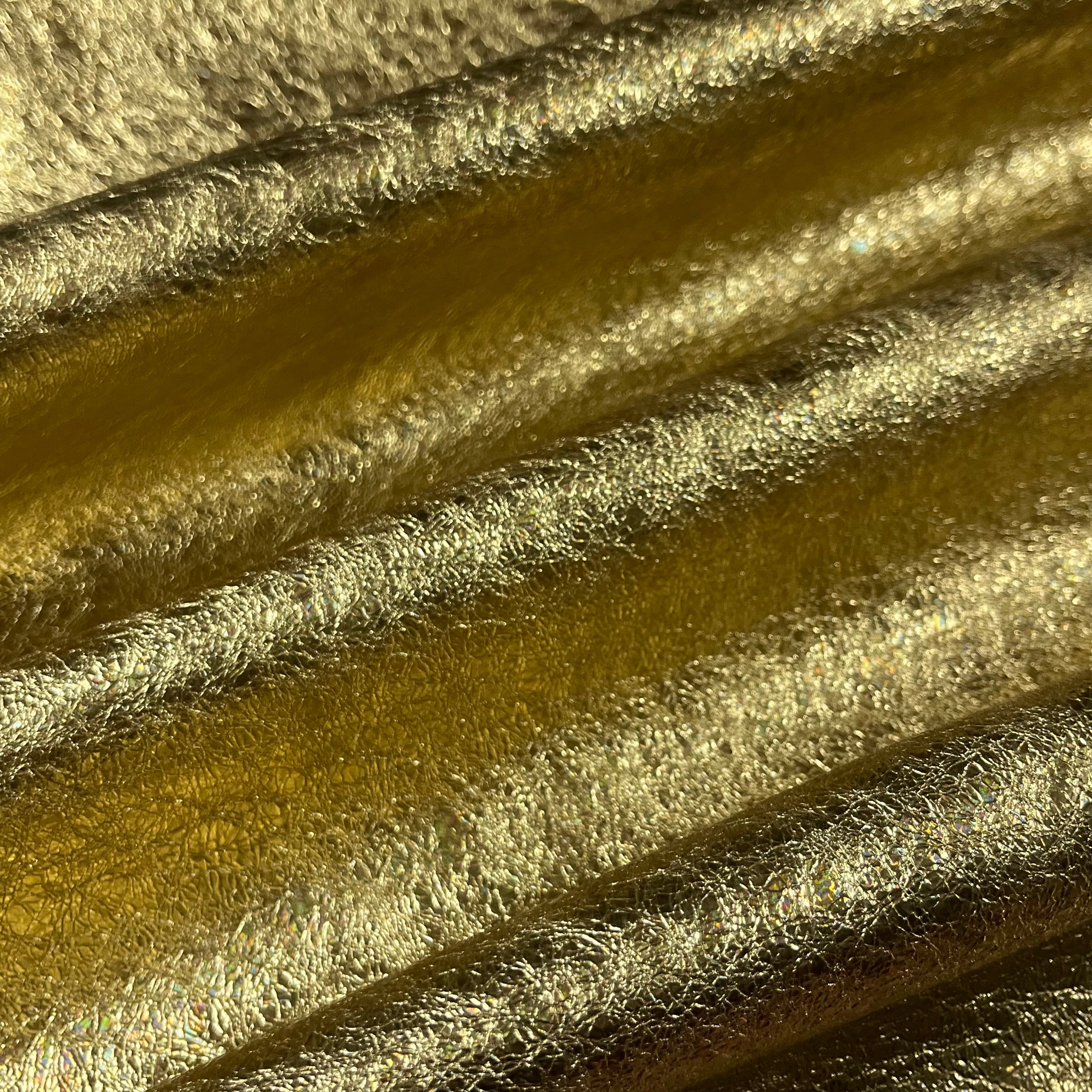 Crinkle Metallic Foil Lamb, 1.5 oz - 9 Colors – Leather Skins