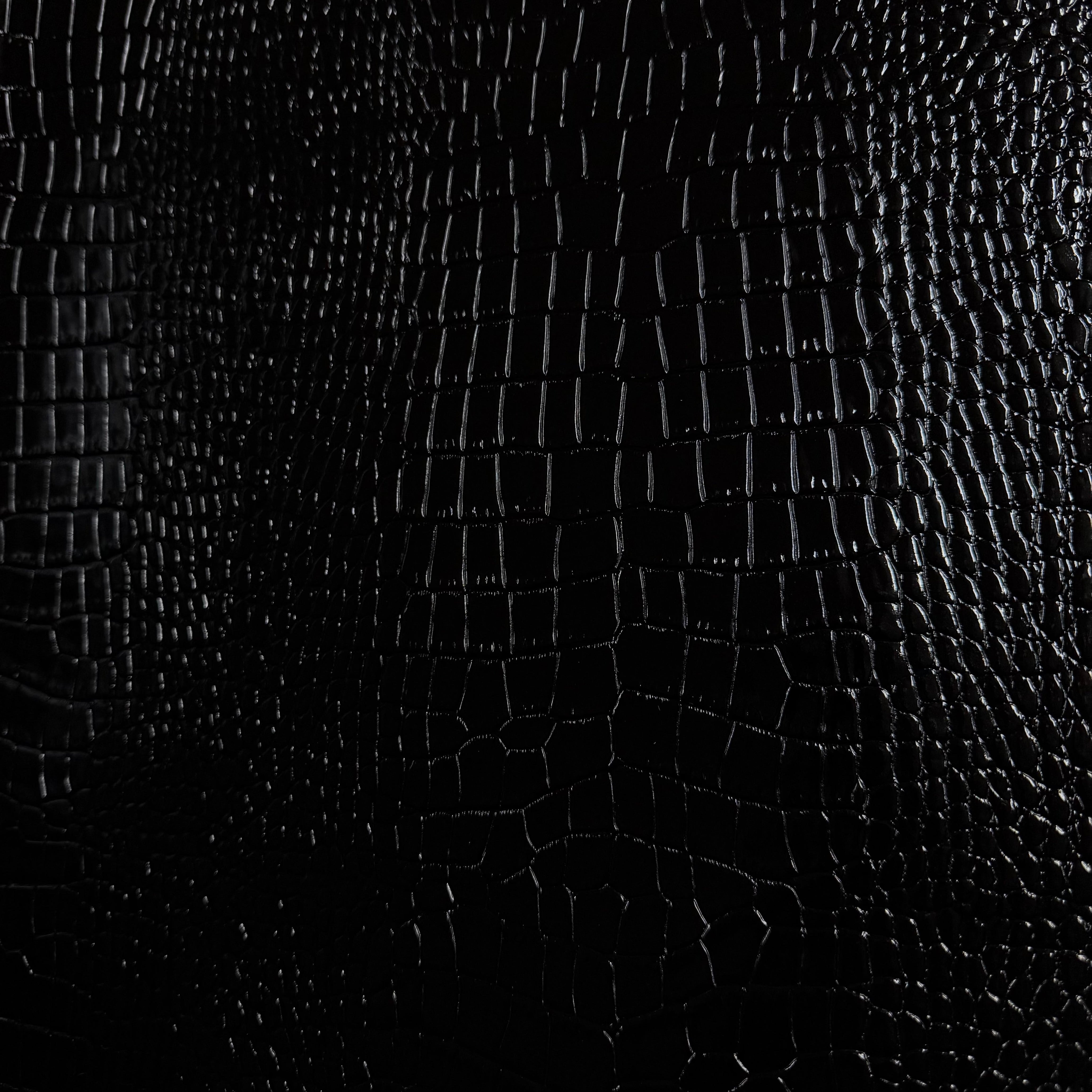 Crocodile Embossed Cow, 2-3 oz