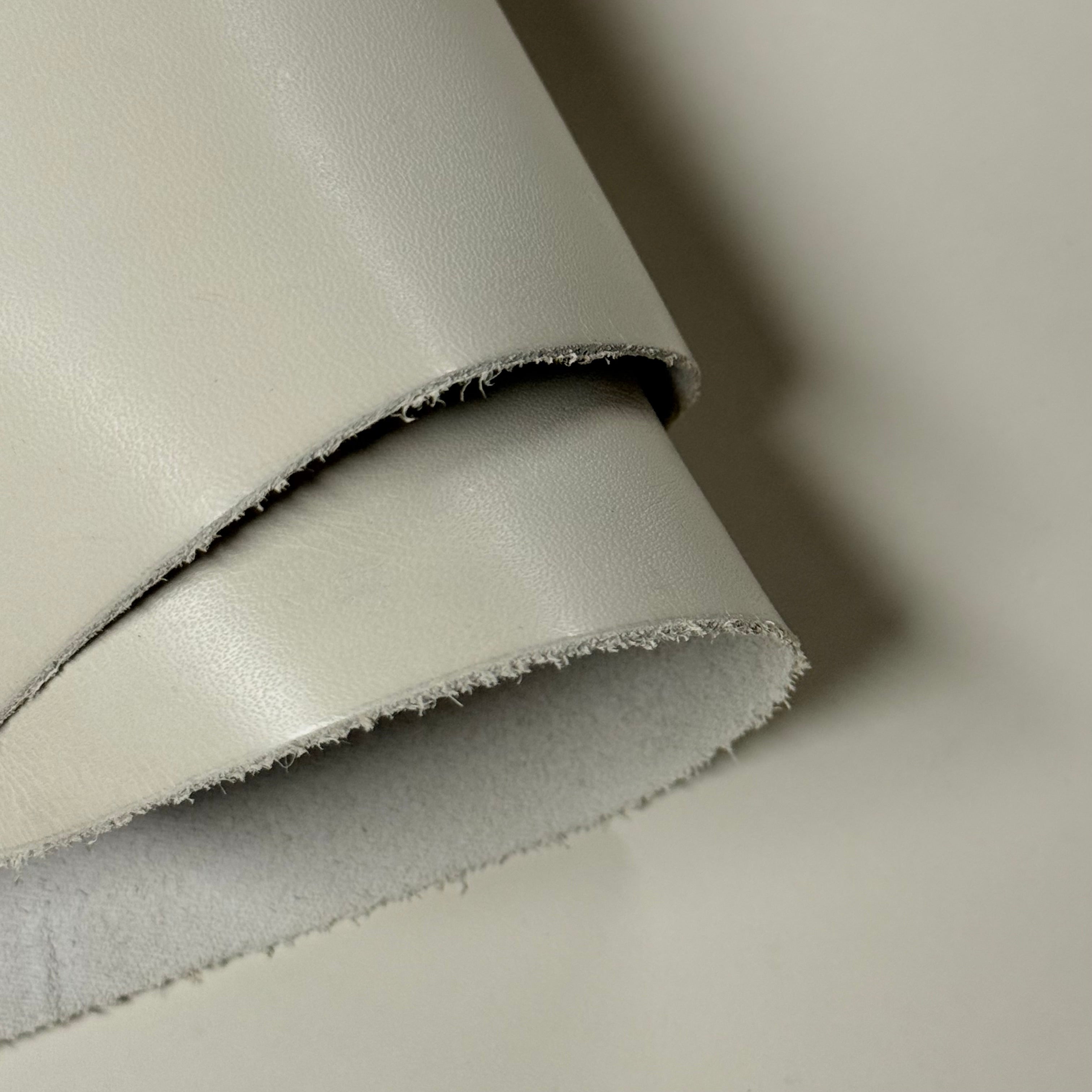 Smooth Utility Cowhide, 4-5 oz - 15+ Colors