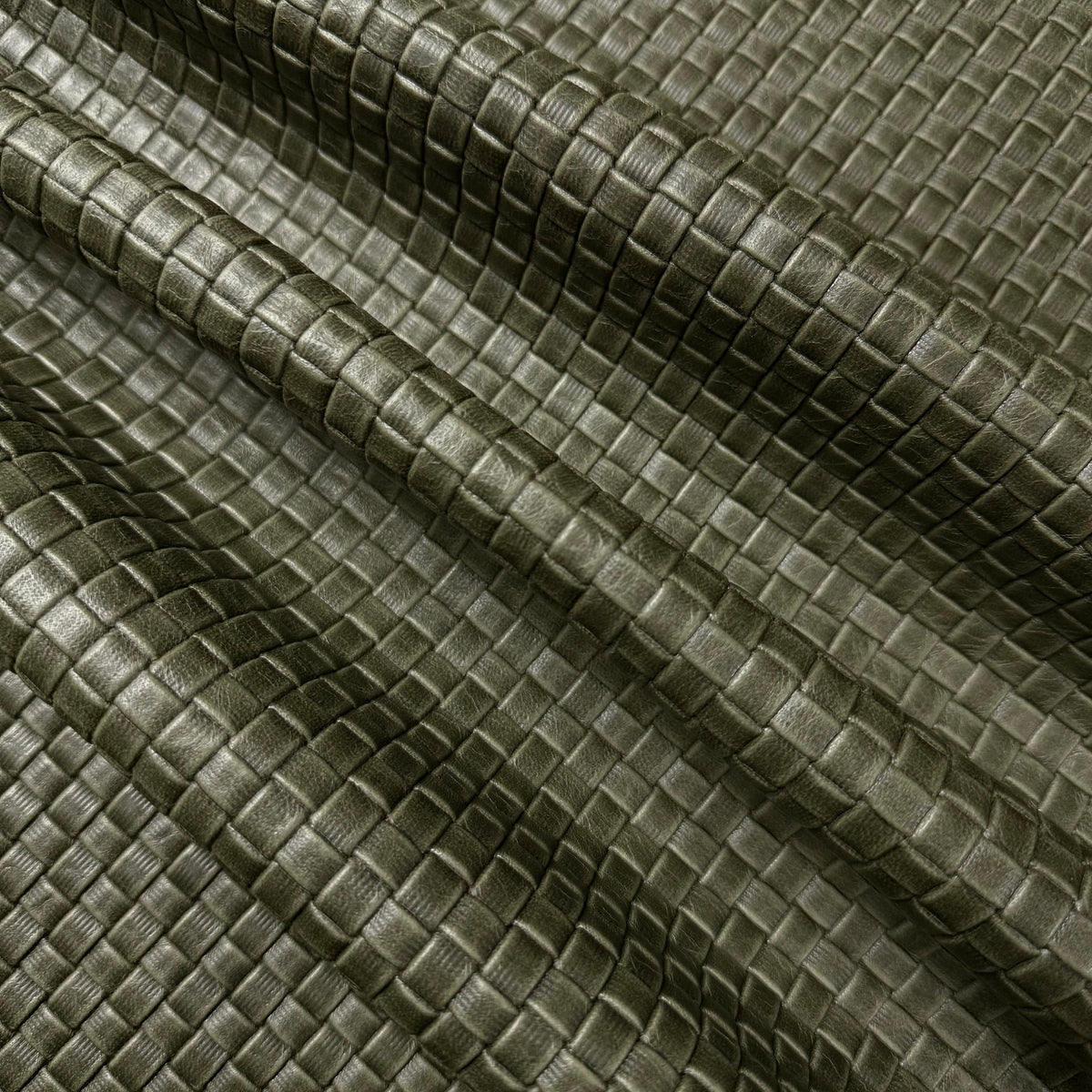 Oiled Basketweave Embossed Veg Tan Lamb, 2 oz