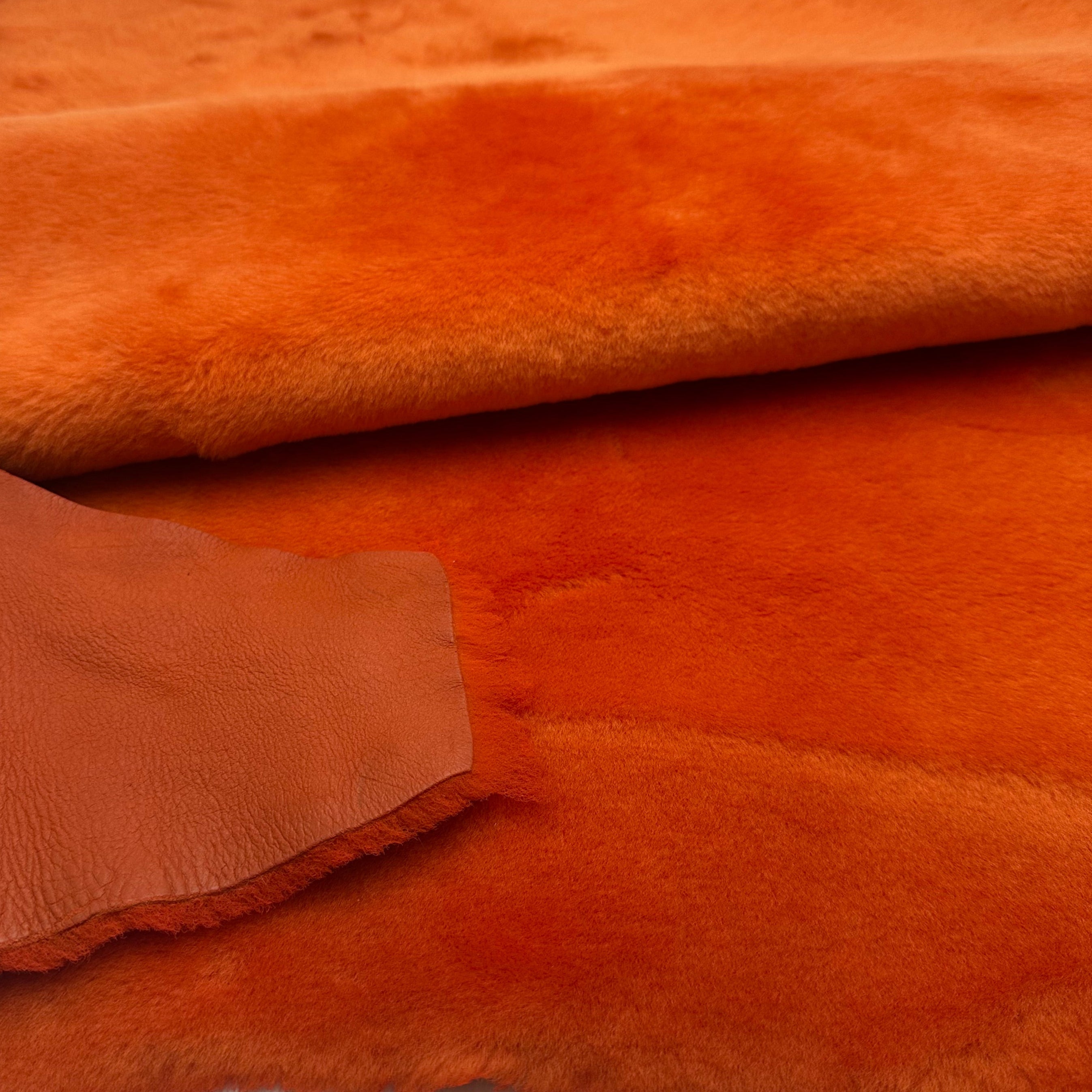 Ironed Merino Shearling 10MM | Nappa Matched Back