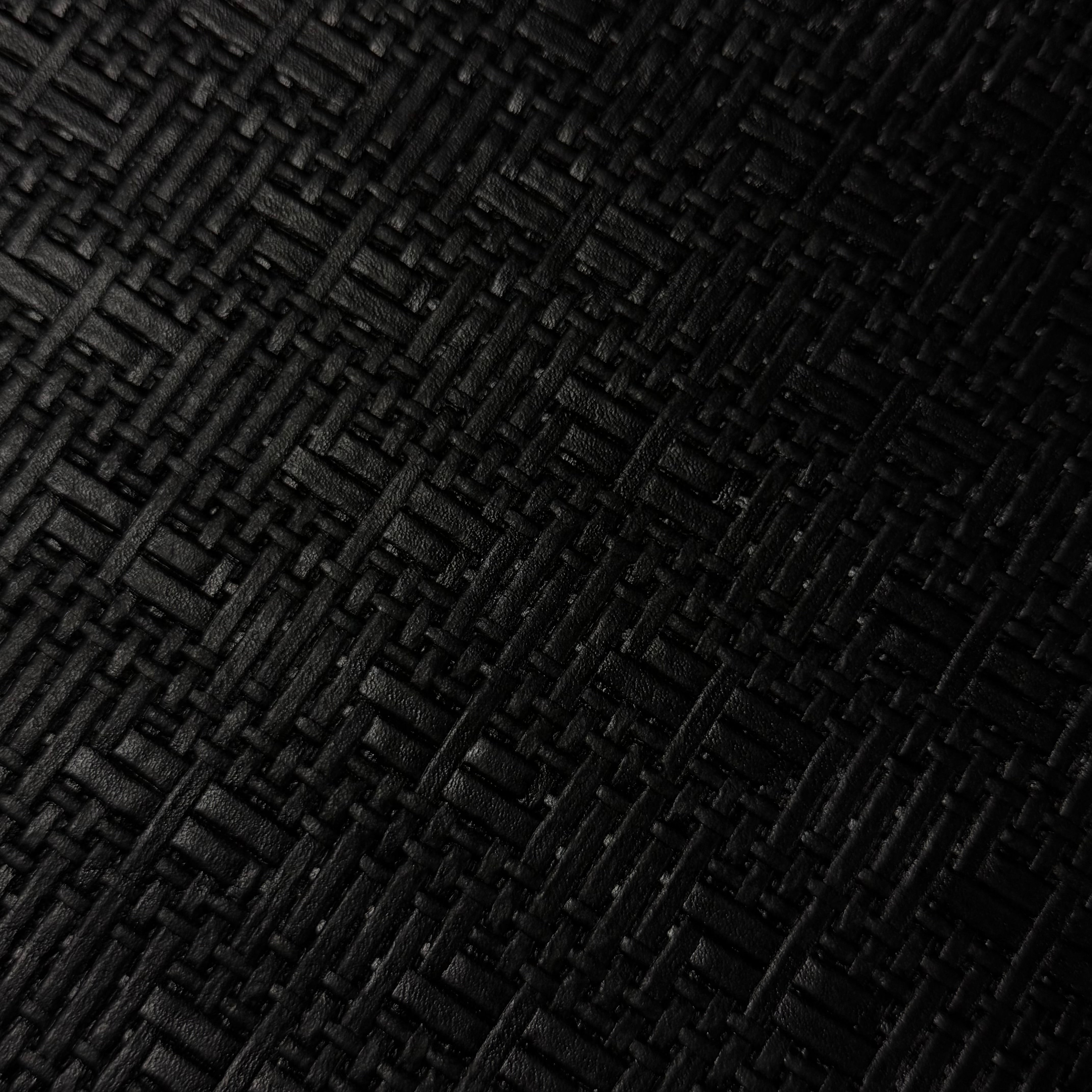 Raffia Embossed Cow, 2.5 oz - Black