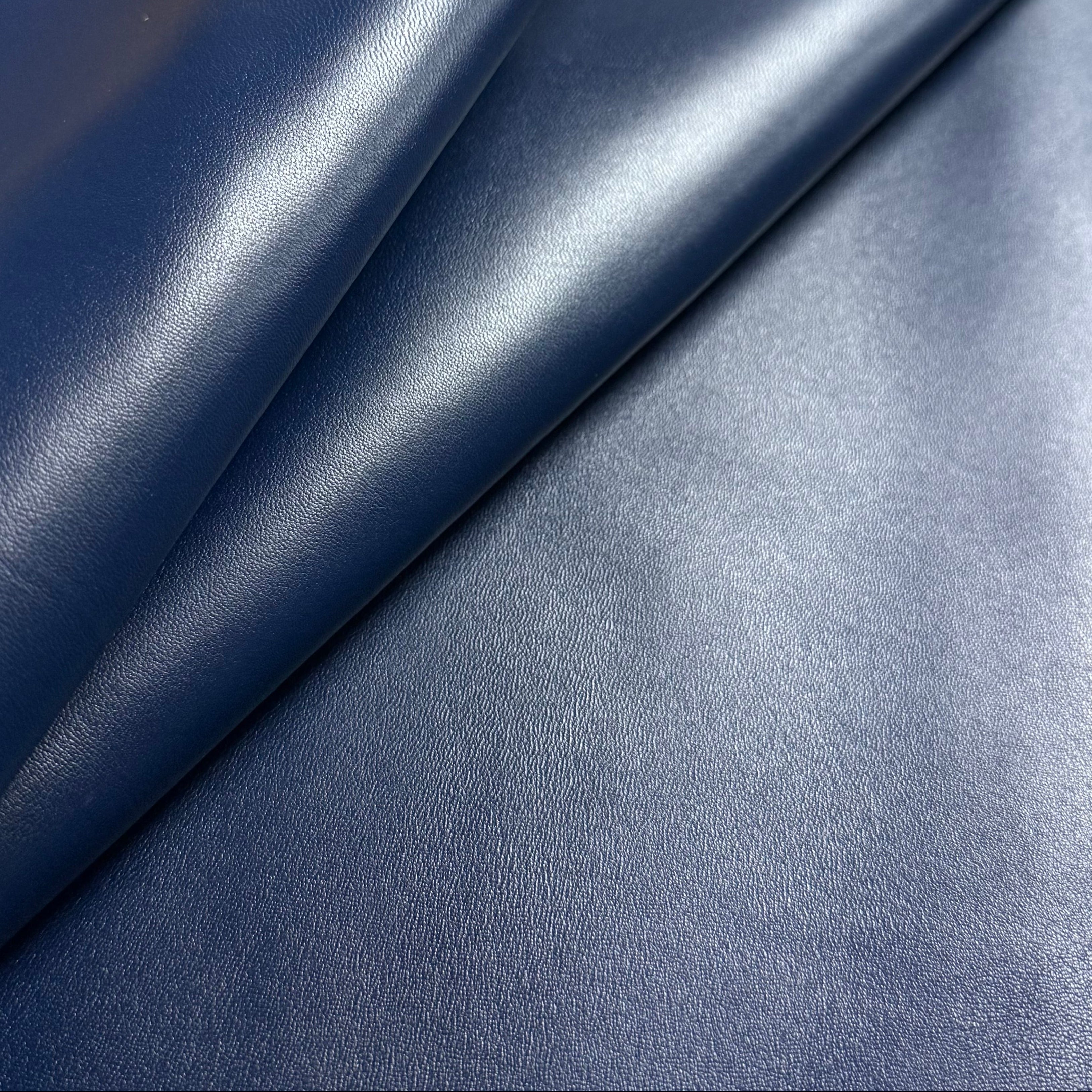 Lamb Nappa, 2.5 oz - Navy Blue