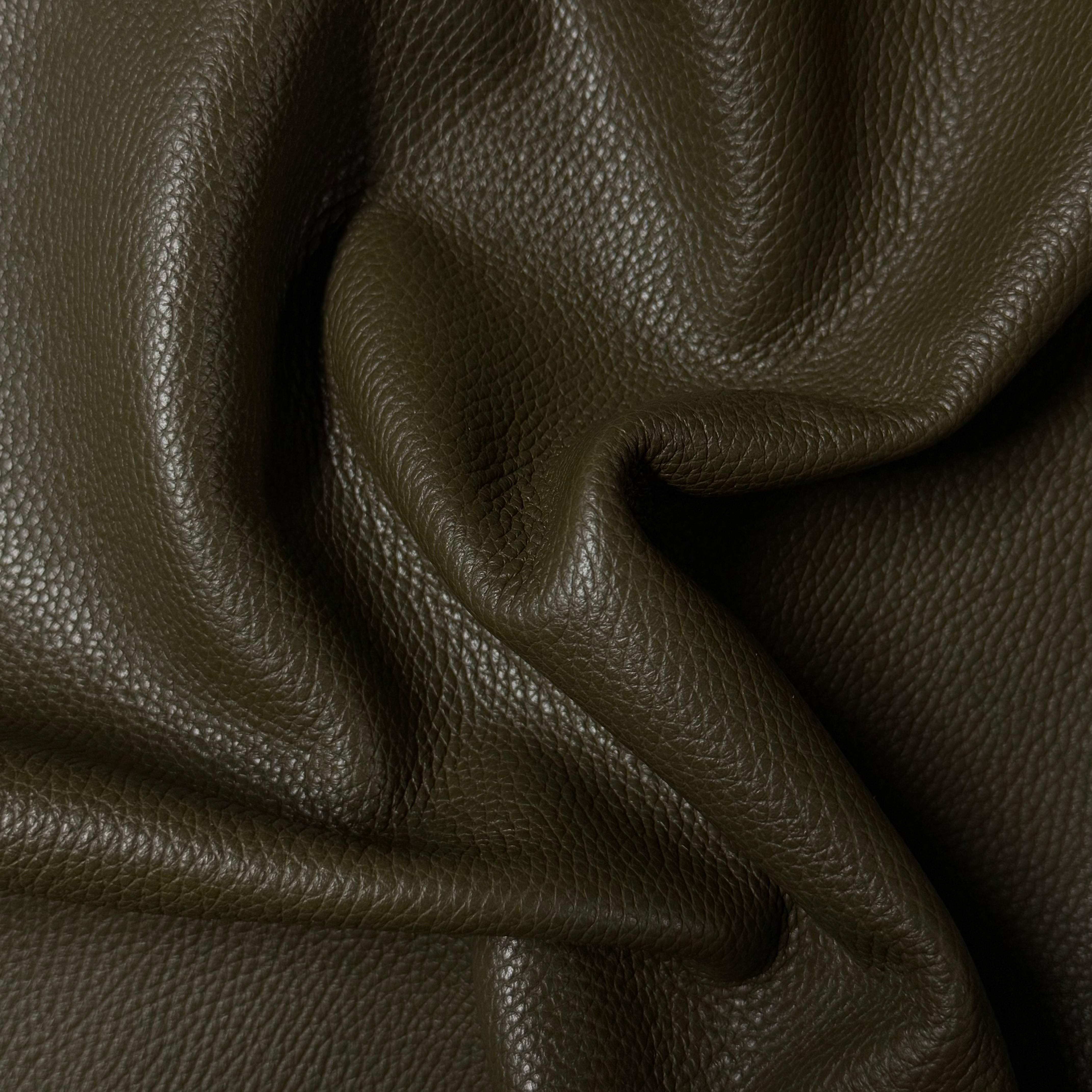 Italian Pebble Grain Calf, 3-4 oz | 15+ Colors