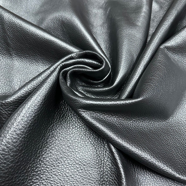 【美品】AKM SHRINK MAT OIL COW LEATHER Economy-Milled-Floater-Cow-3-