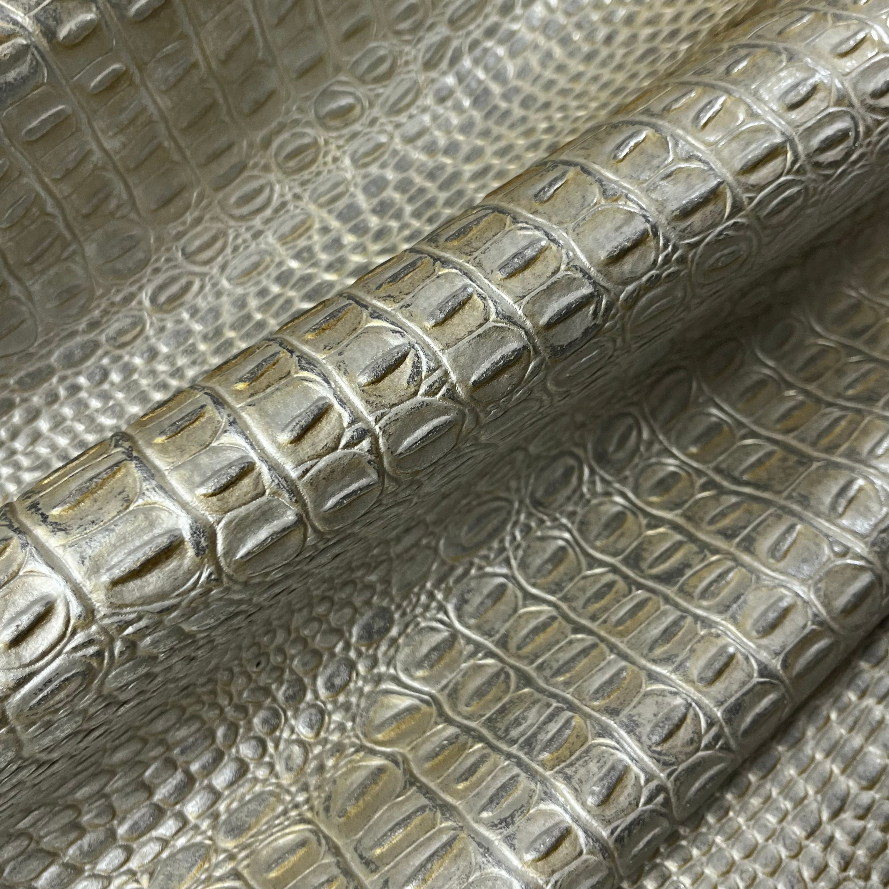 Hornback Croc Embossed Lamb, 1.5 oz - Champagne & Black