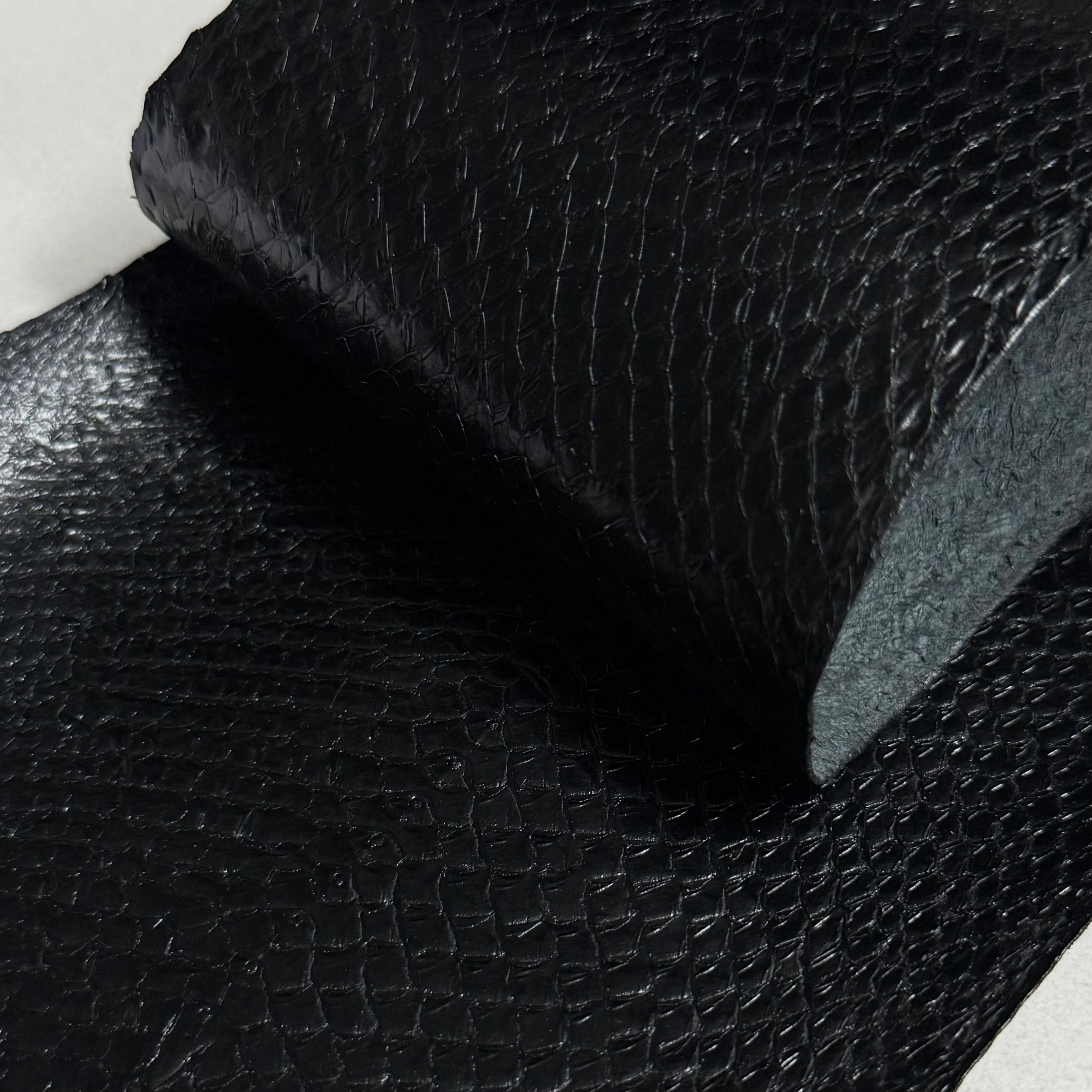 Ictyos French Veg Tan Salmon Skin Leather-Black Glazed-Leather Skins