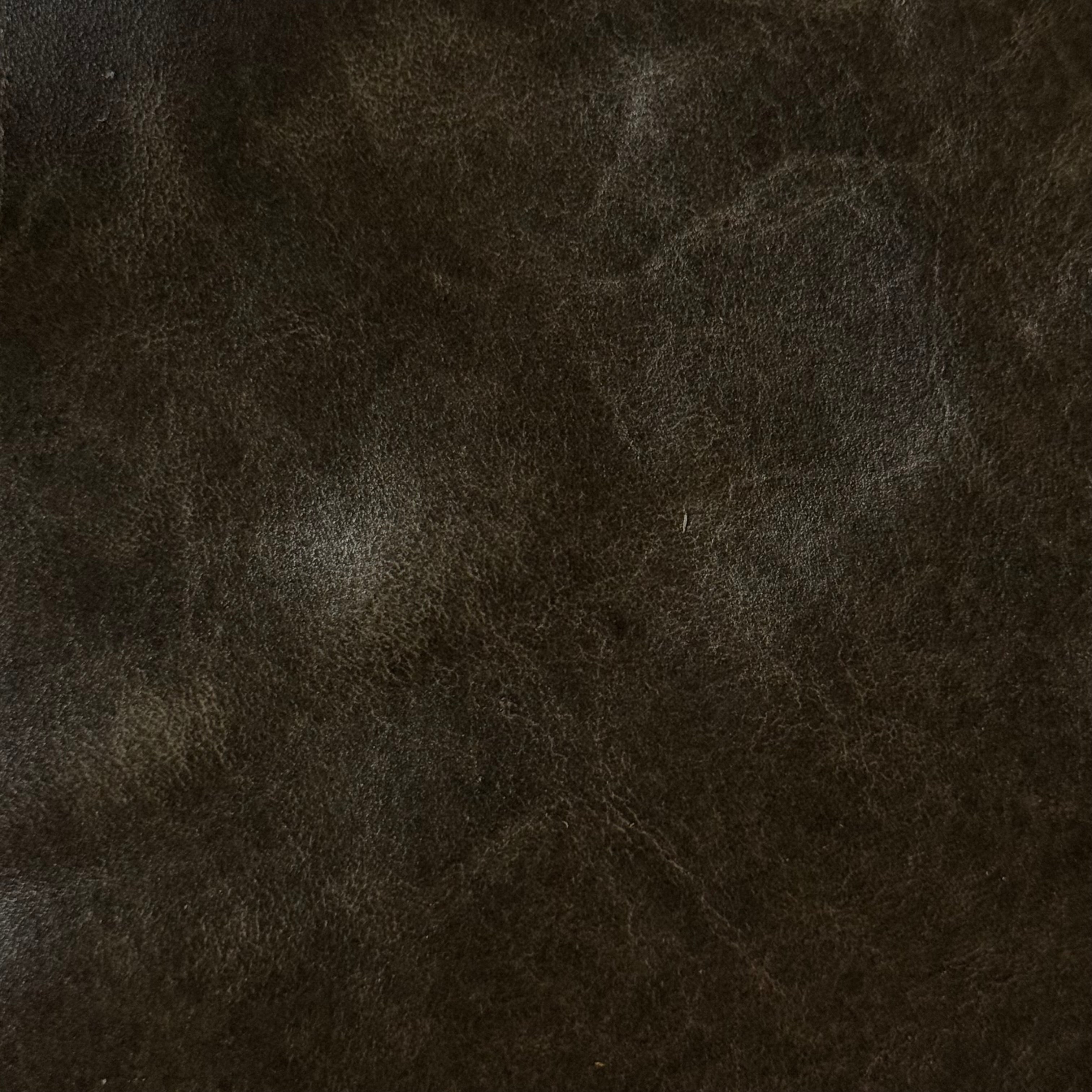 Oil Tanned Pull-Up Cowhide, 3 oz | 15+ Colors