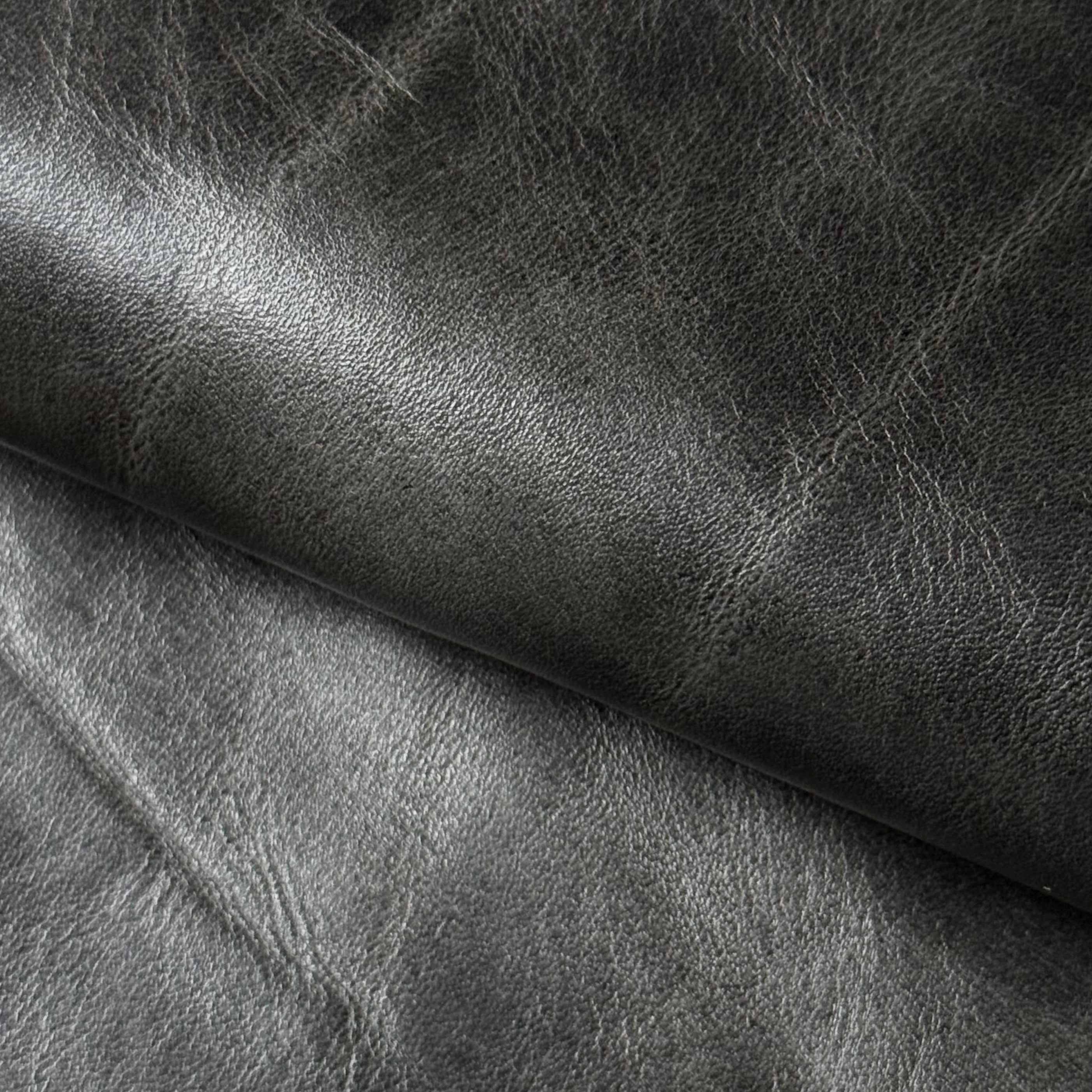 Oil Tanned Pull-Up Cowhide, 3 oz | 15+ Colors