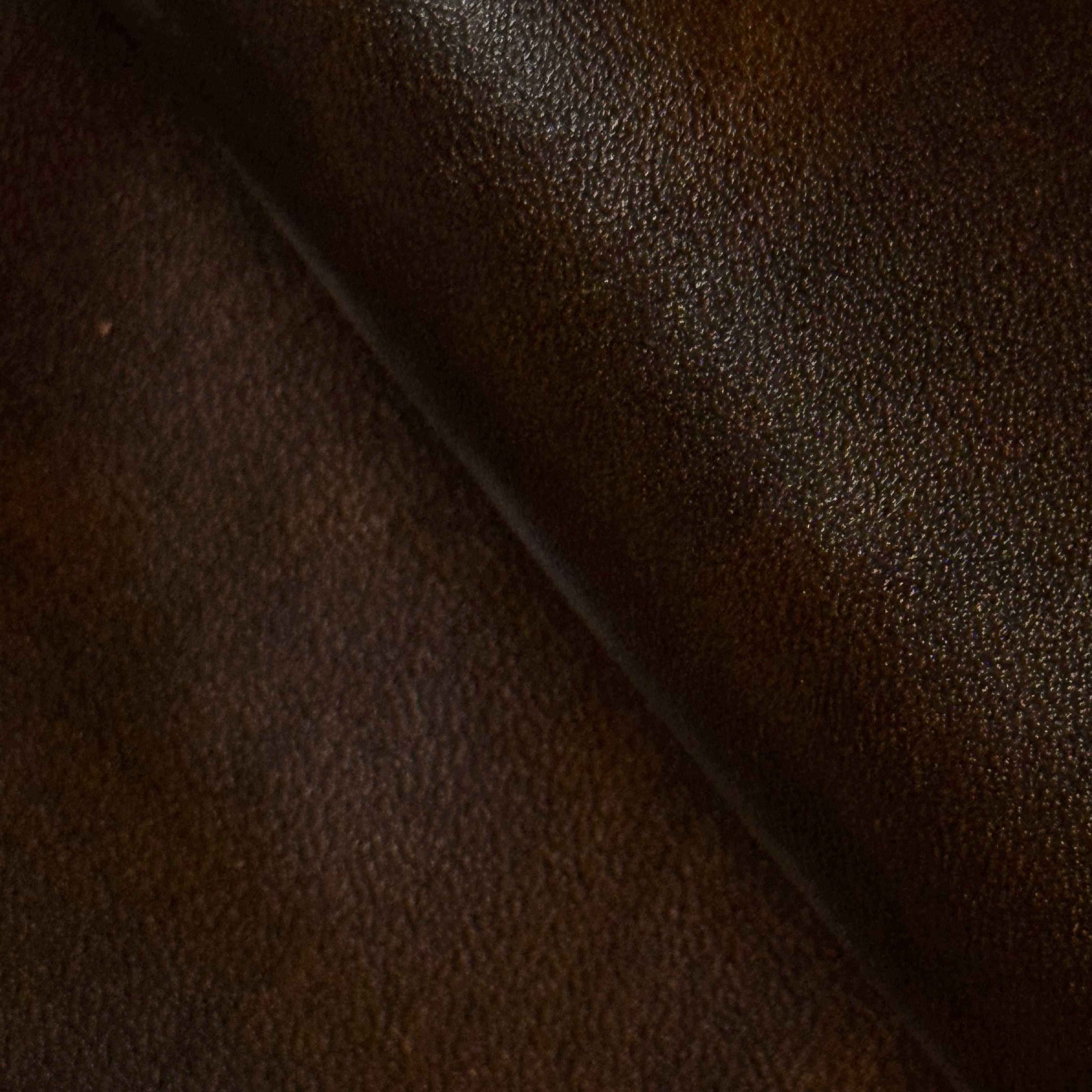 Oil Tanned Pull-Up Cowhide, 3 oz | 15+ Colors