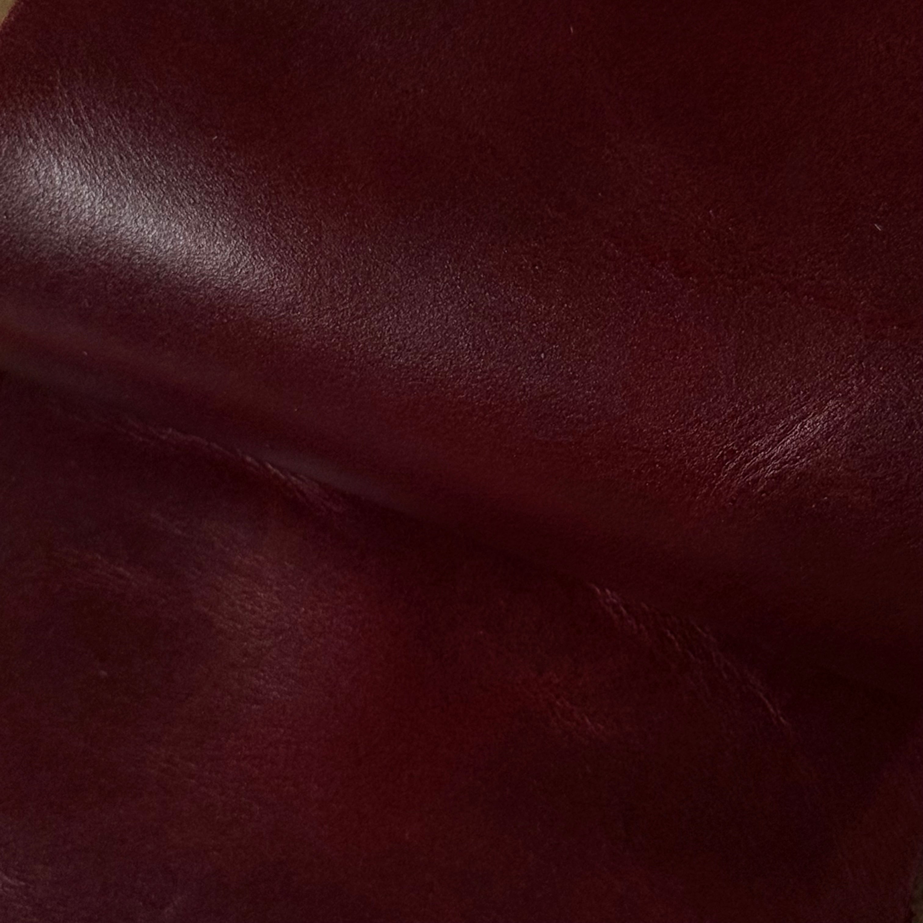 Oil Tanned Pull-Up Cowhide Leather, 3 oz | 15+ Colors