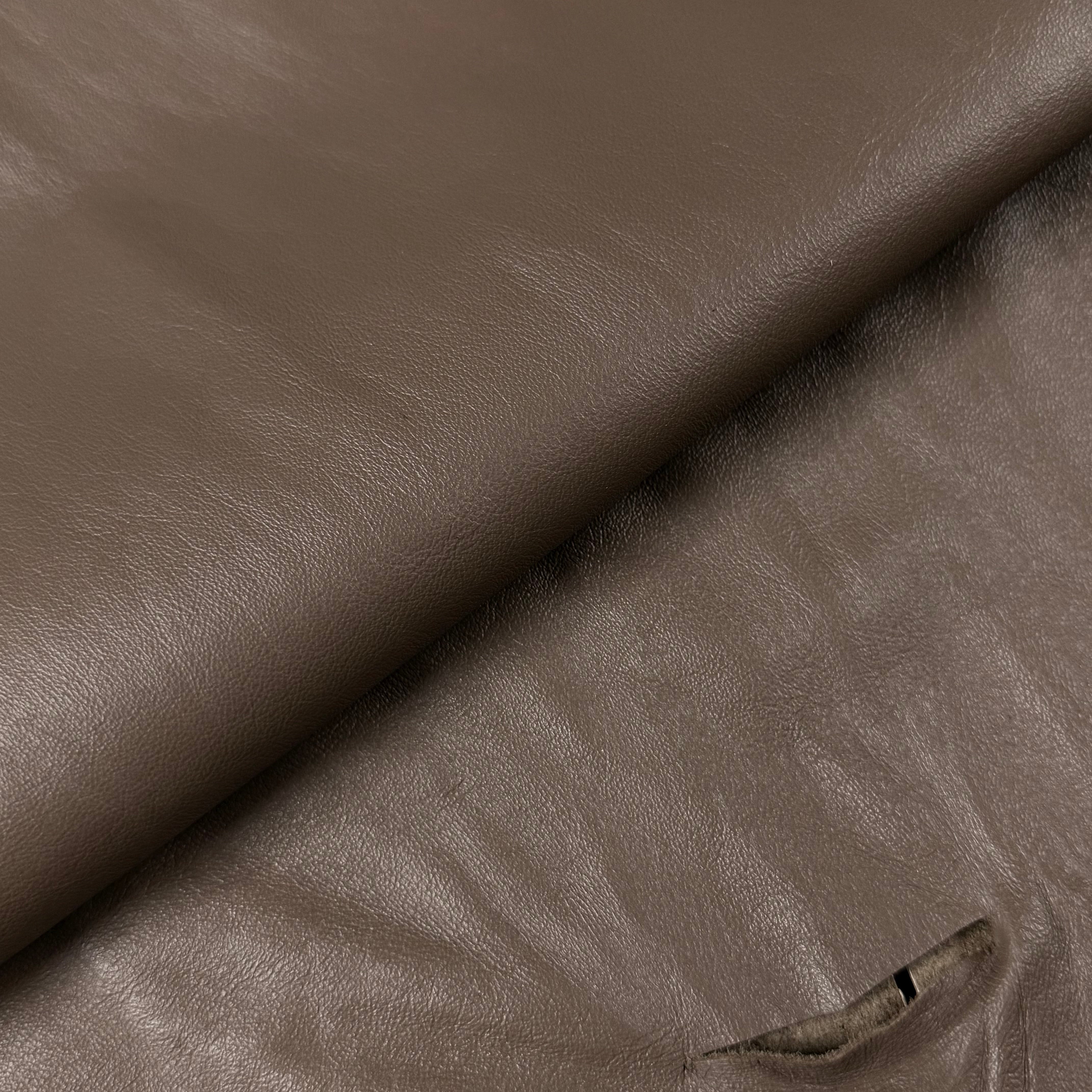 Plonge Cow Sides, 1-2 oz | 25+ Colors