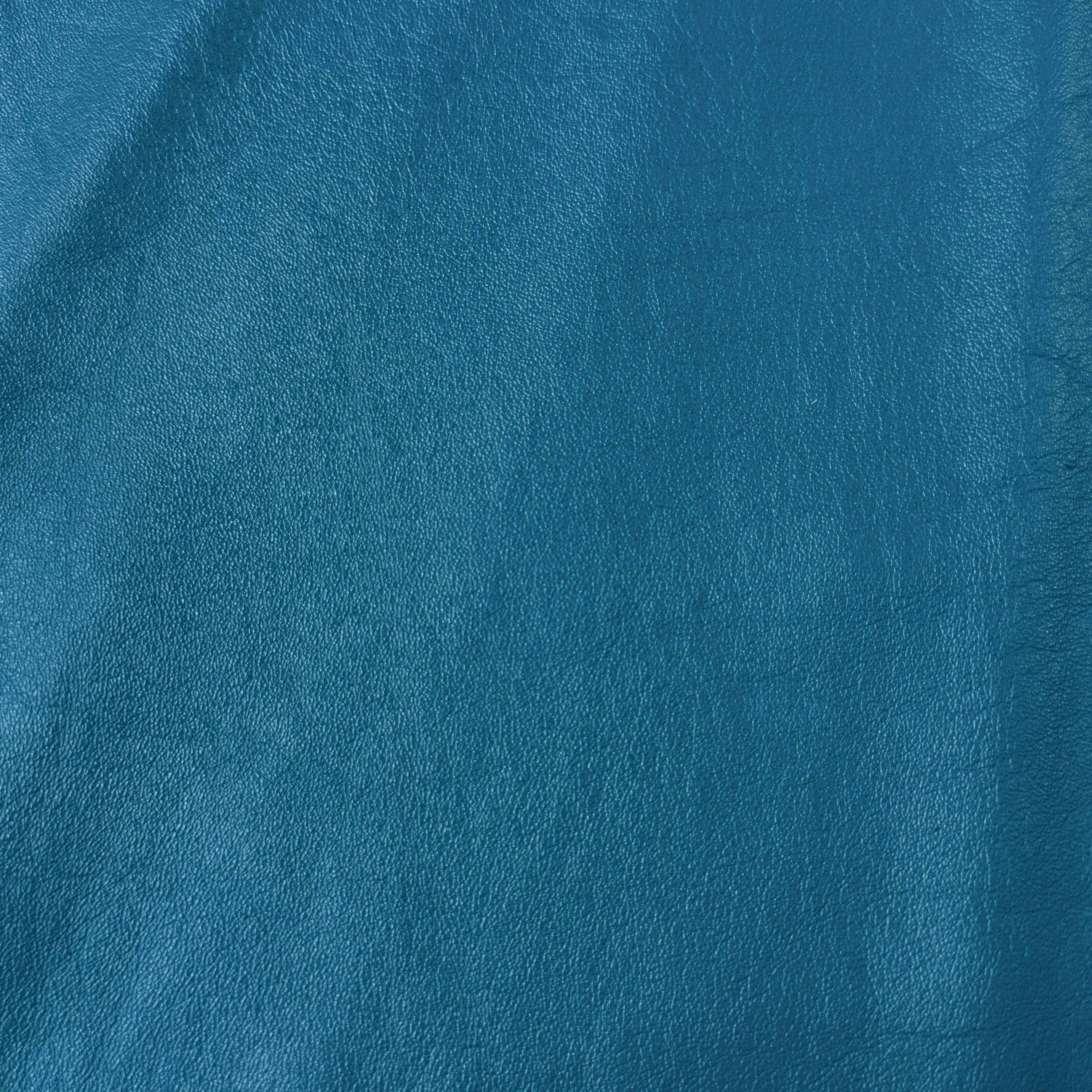 Plonge Cow Sides, 1-2 oz | 25+ Colors