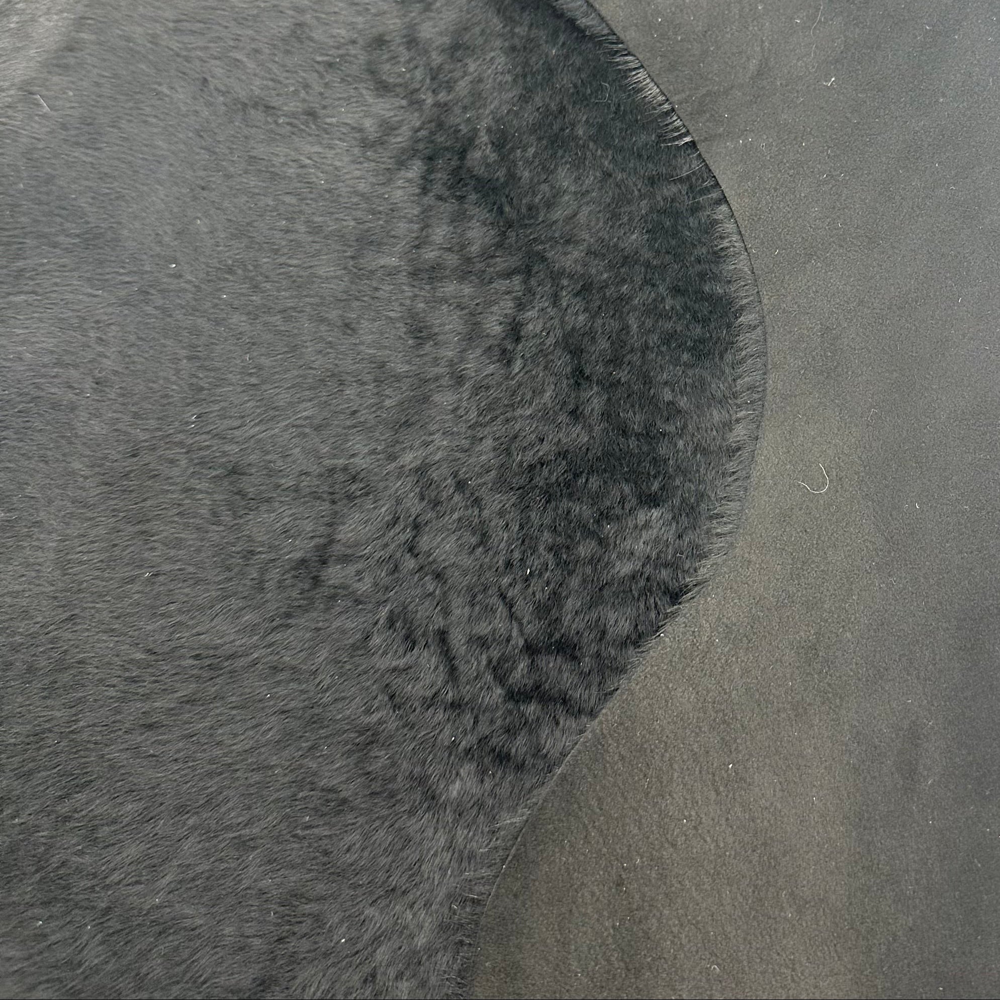 Super Lightweight Merino Shearling - Black, Tone-on-Tone Back