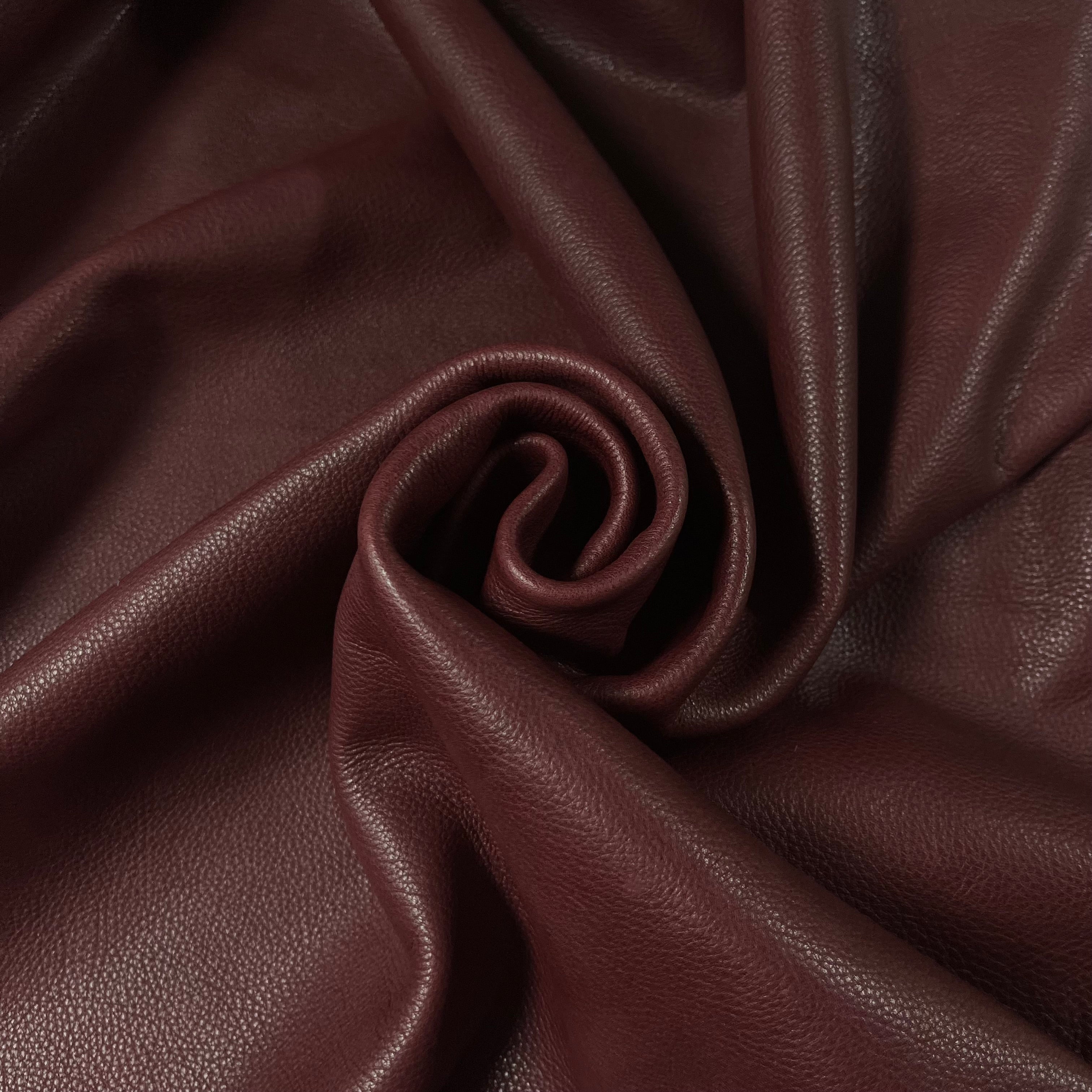 Veg Line Cowhide - Soft Veg Tan Leather, 3-4 oz | 15+ Colors