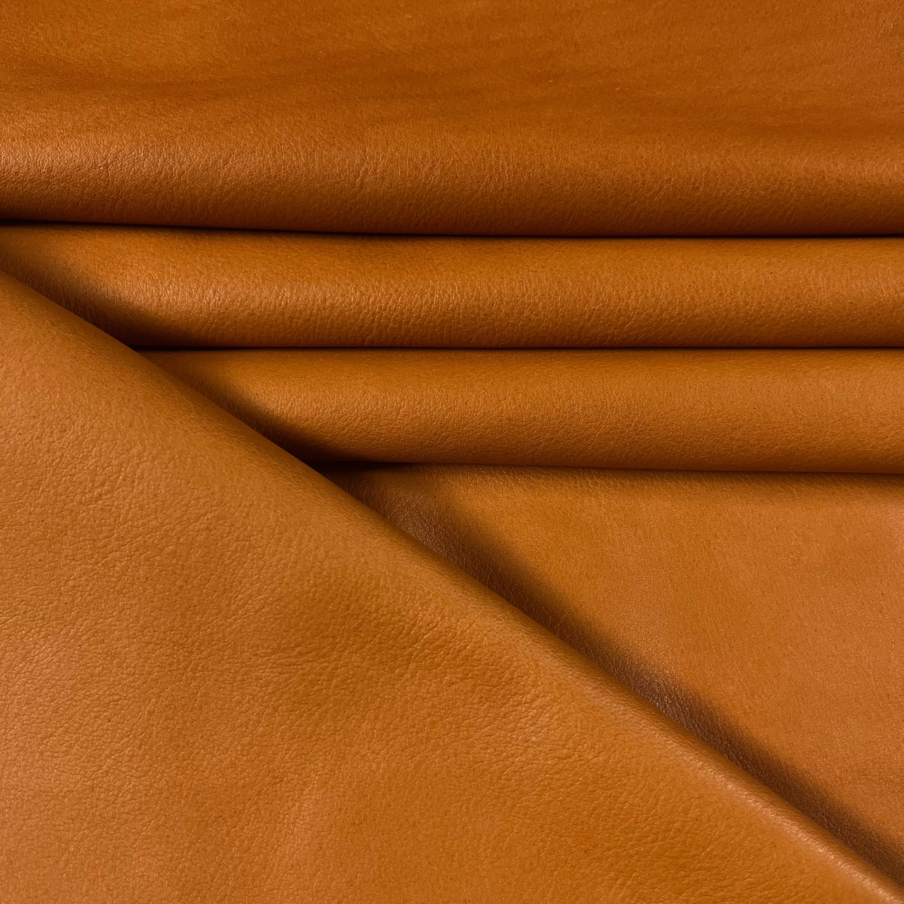 Veg Line Cowhide - Soft Veg Tan Leather, 3-4 oz | 15+ Colors