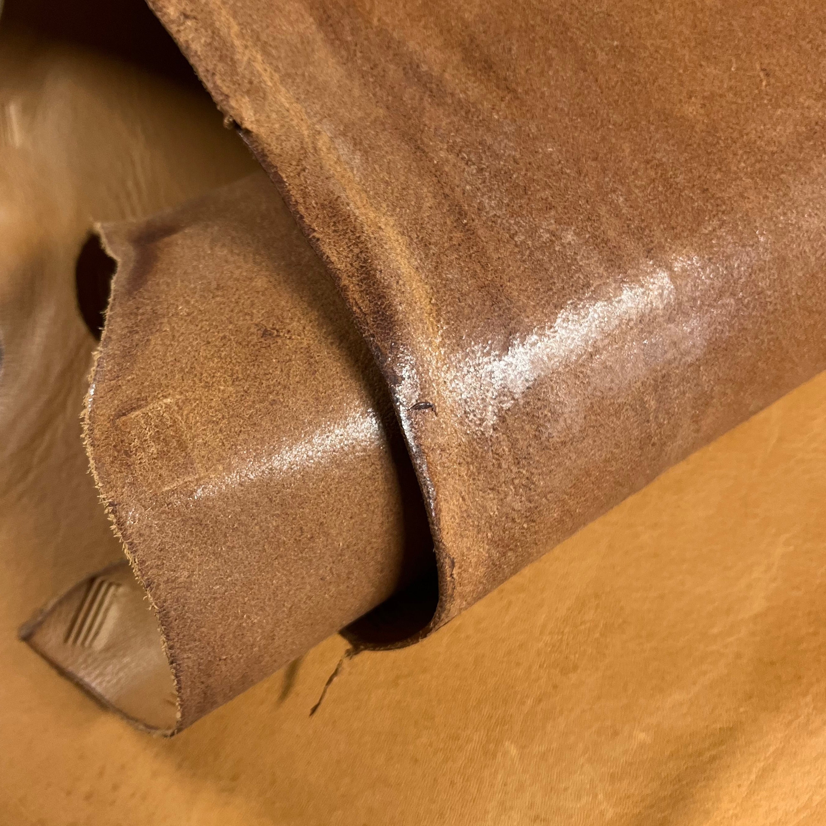 Conceria 800 Viceversa Laminato-Leather Skins