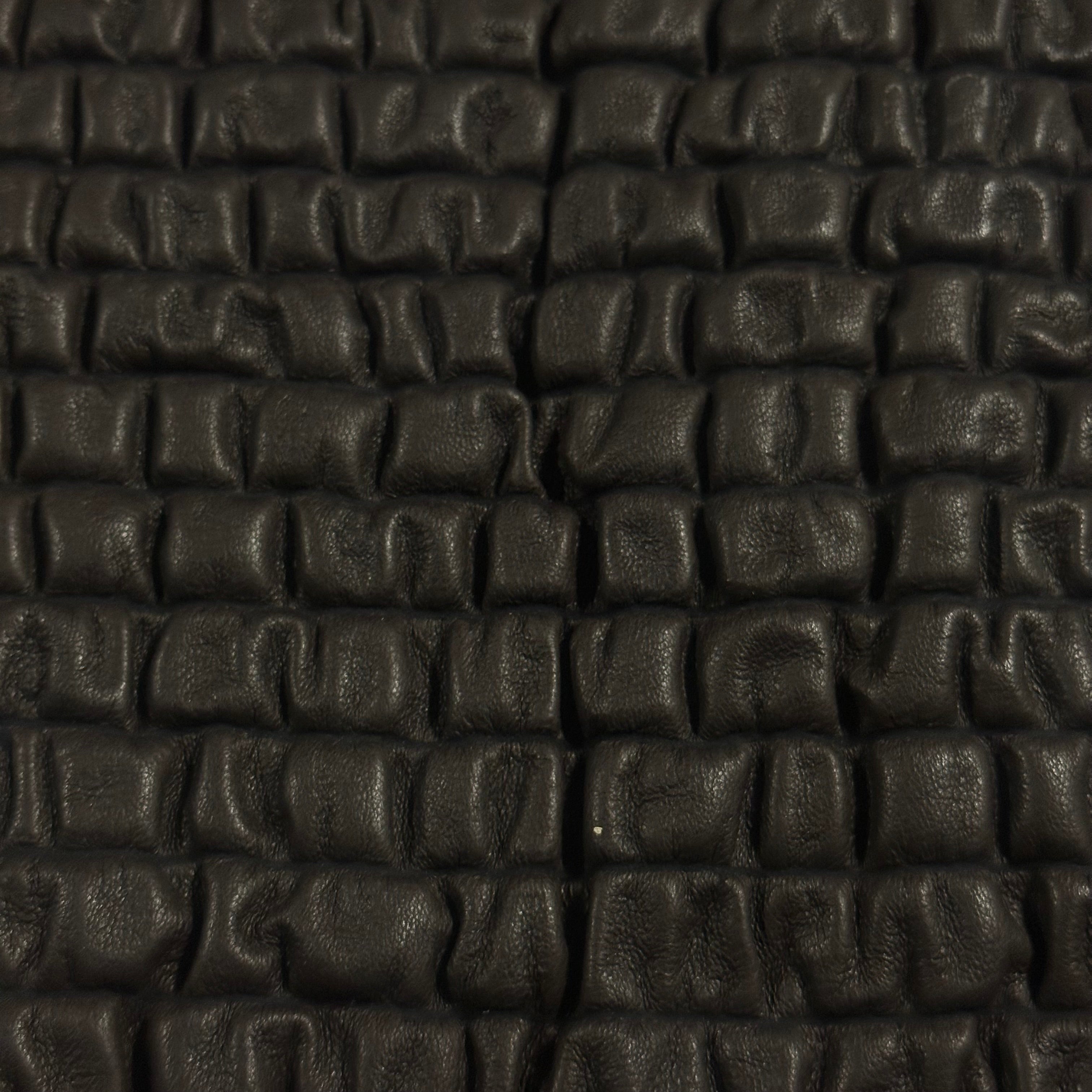 Puffed Grid-Embossed Lamb - Chocolate